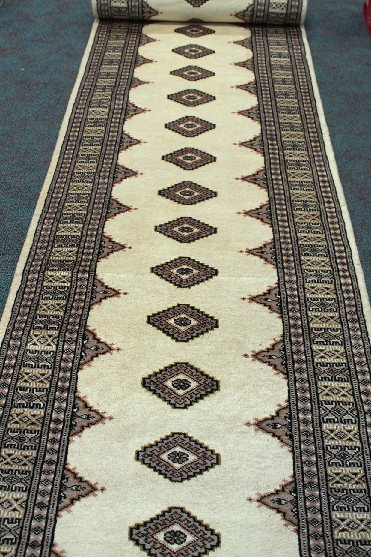Jaldar Rug  - 440 cm x 79 cm