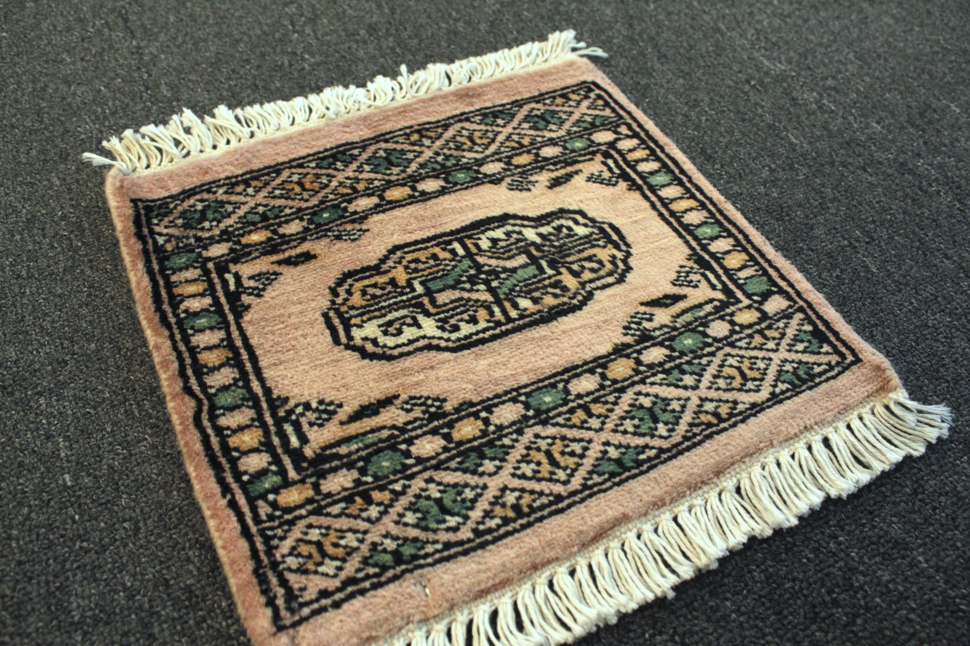 Bokhara Table Mat - 30 cm x 30 cm