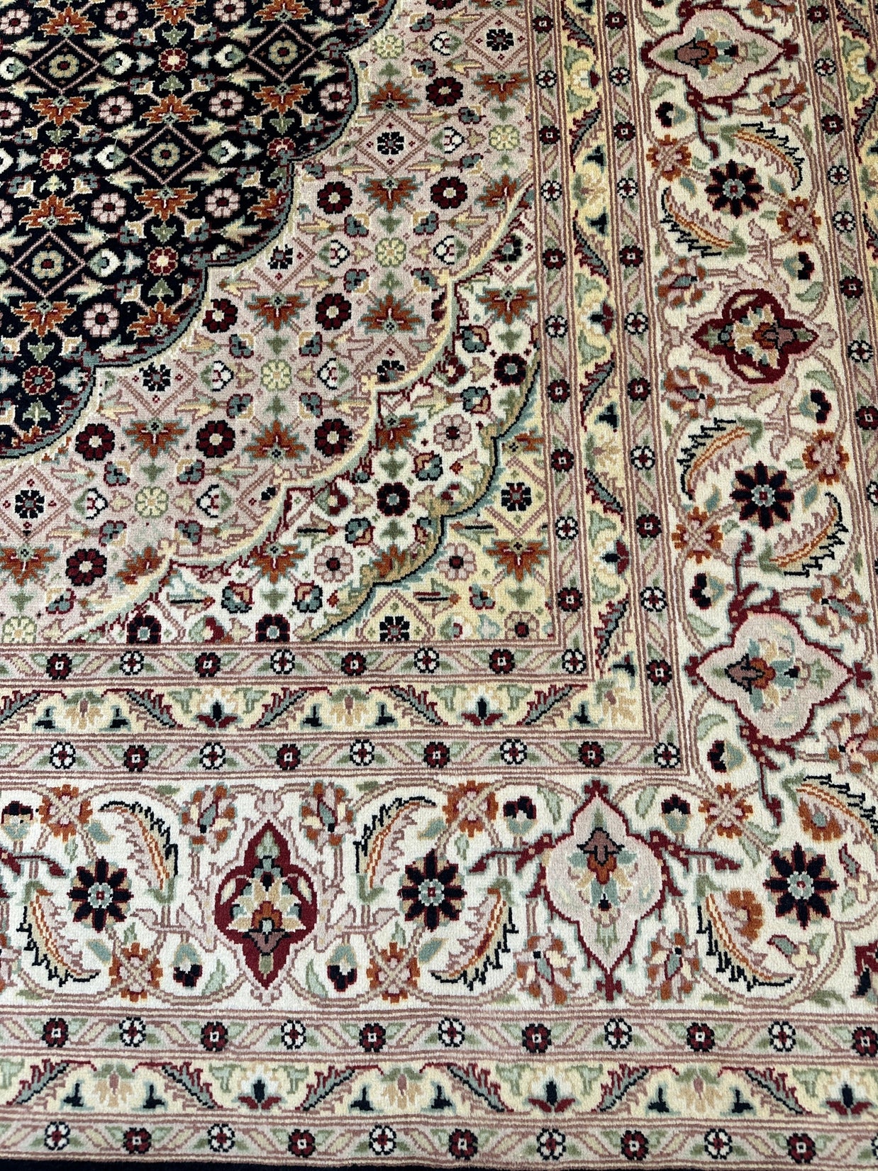 Tabriz Rug  - 360 cm x 273 cm