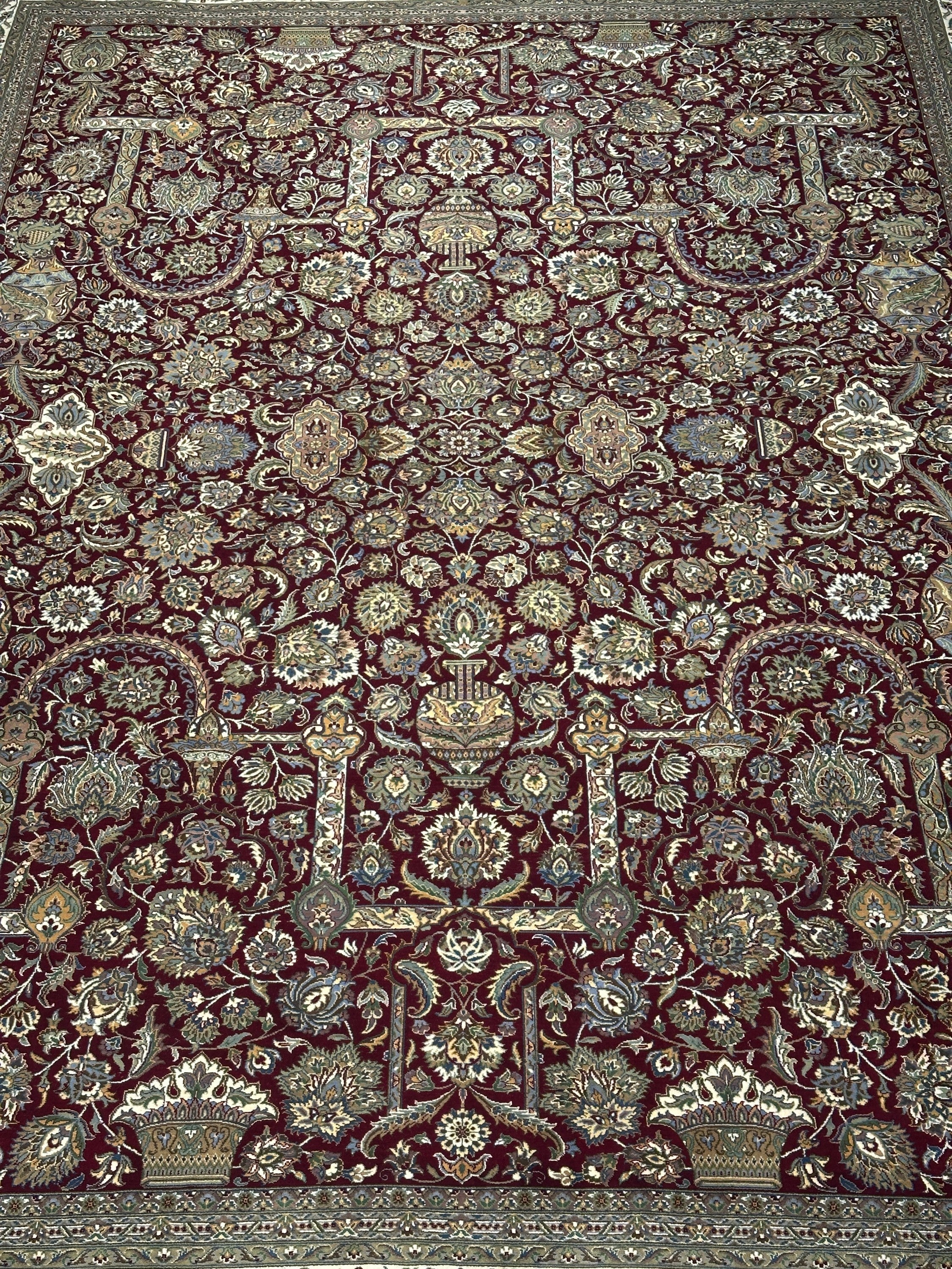 Kashmiri Rug  - 371 cm x 282 cm