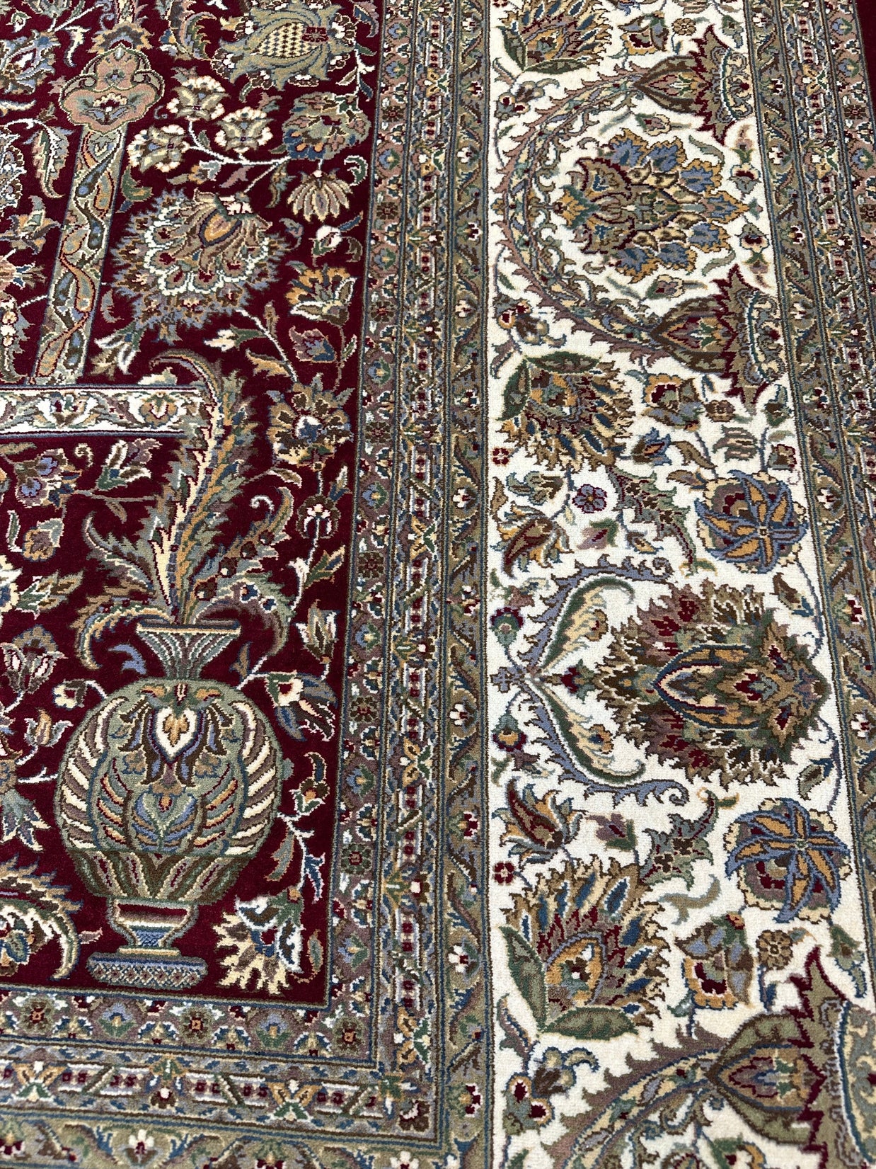 Kashmiri Rug  - 371 cm x 282 cm