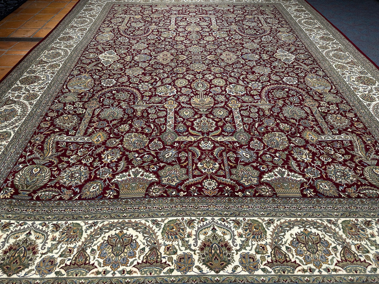 Kashmiri Rug  - 371 cm x 282 cm