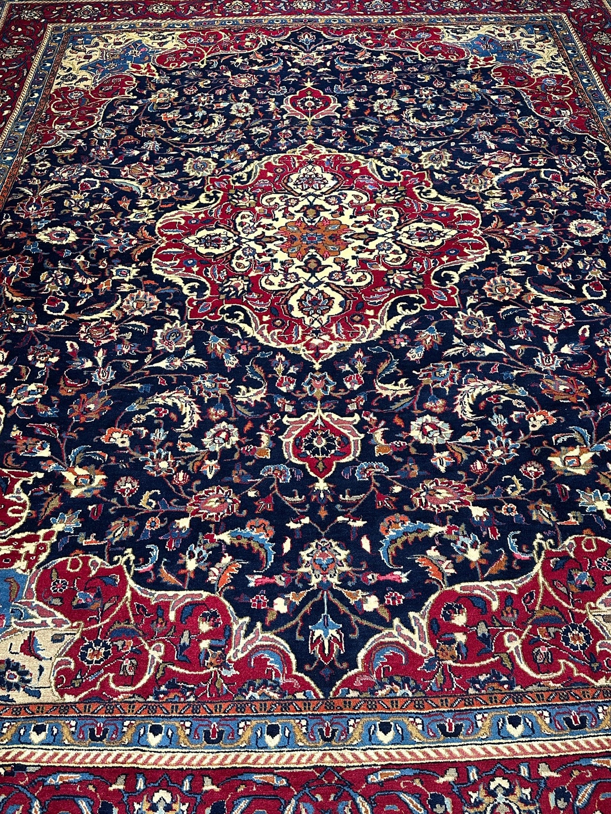 Mashad Rug - 382 cm x 288 cm