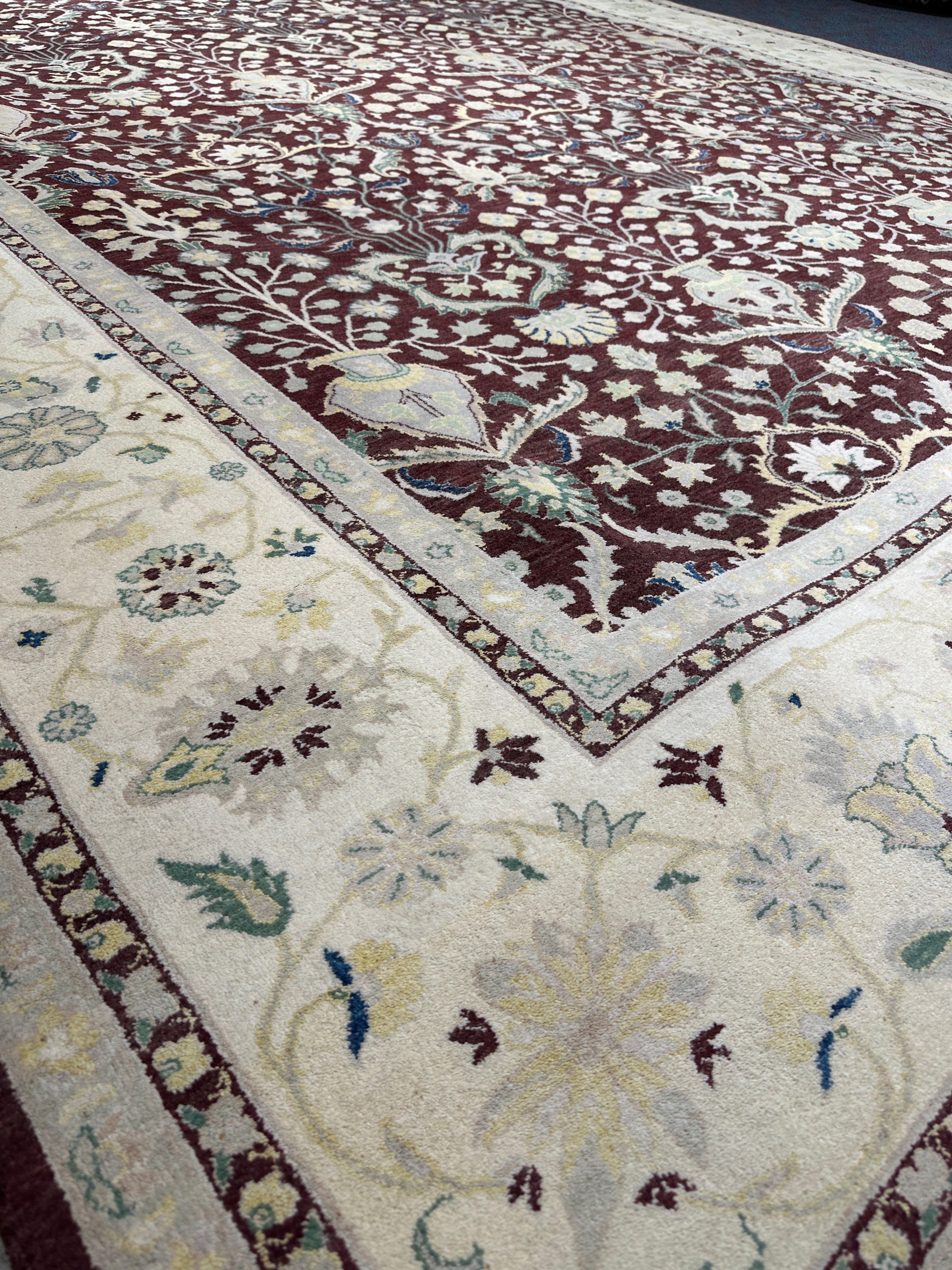 Ziegler Rug  - 365 cm x 273 cm