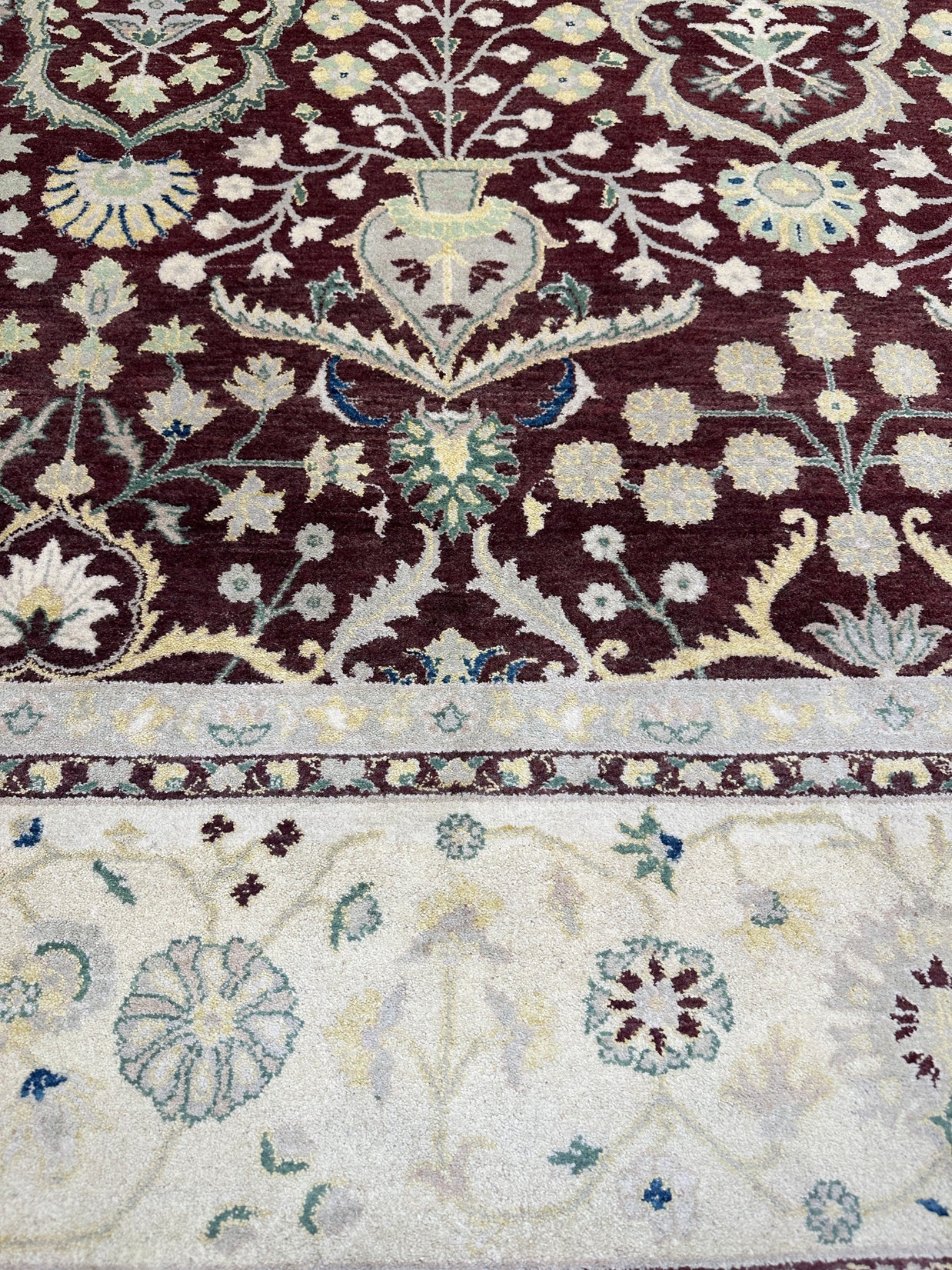 Ziegler Rug  - 365 cm x 273 cm