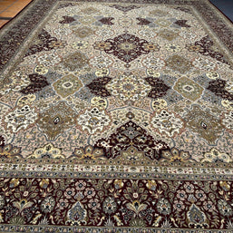 Kashmiri Rug - 378 cm x 273 cm