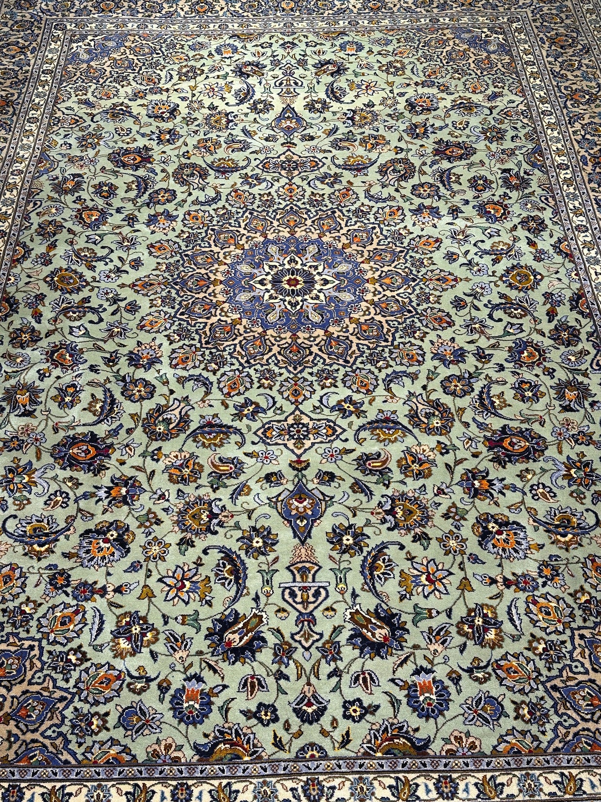Kashan Rug - 422 cm x 292 cm