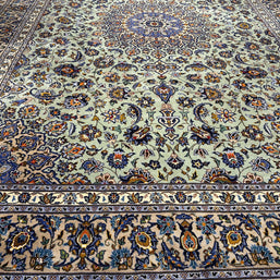Kashan Rug - 422 cm x 292 cm