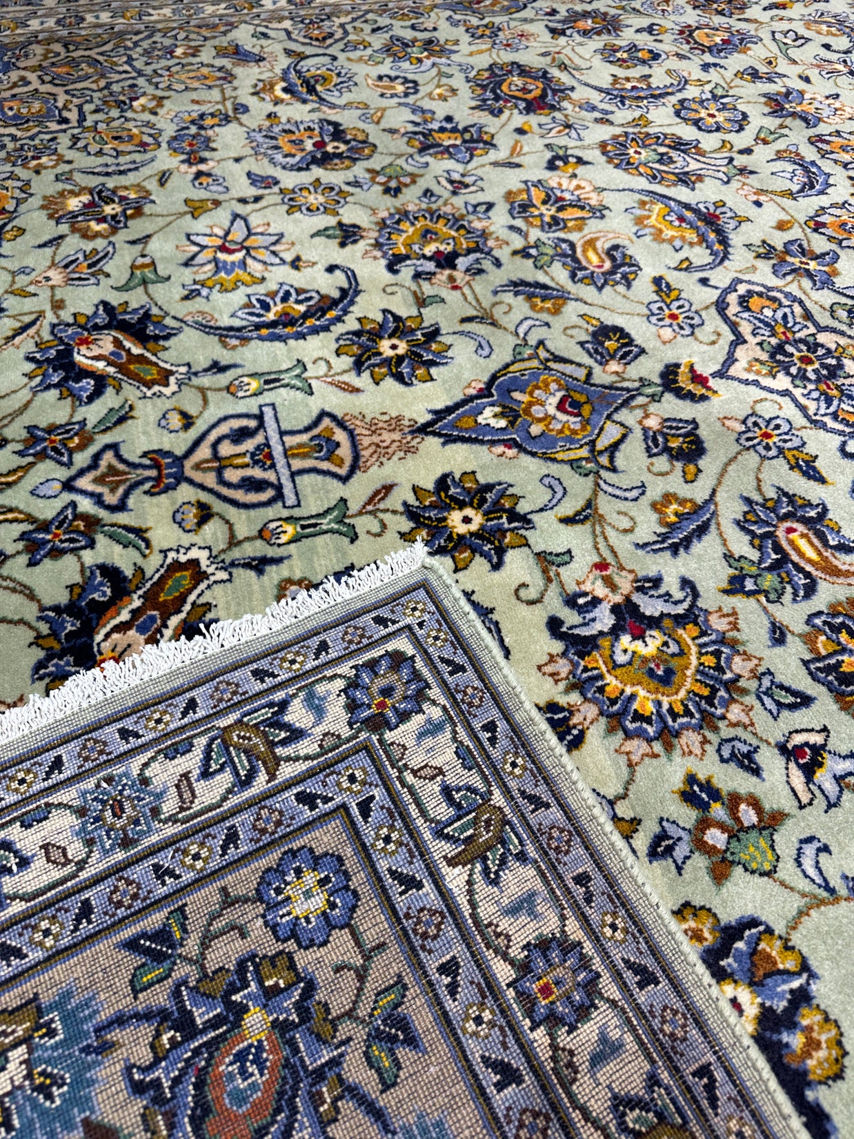 Kashan Rug - 422 cm x 292 cm