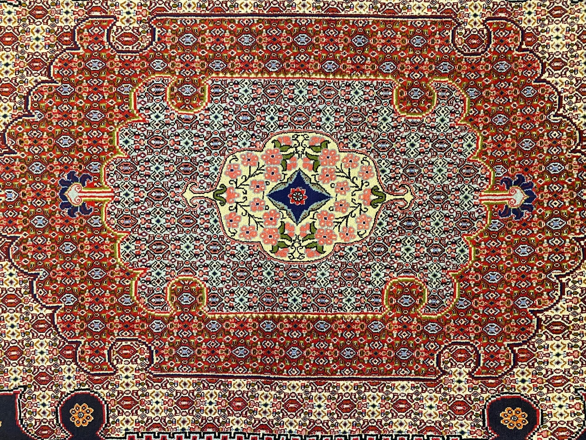 Sanandaj Rug - 247 cm x  165 cm