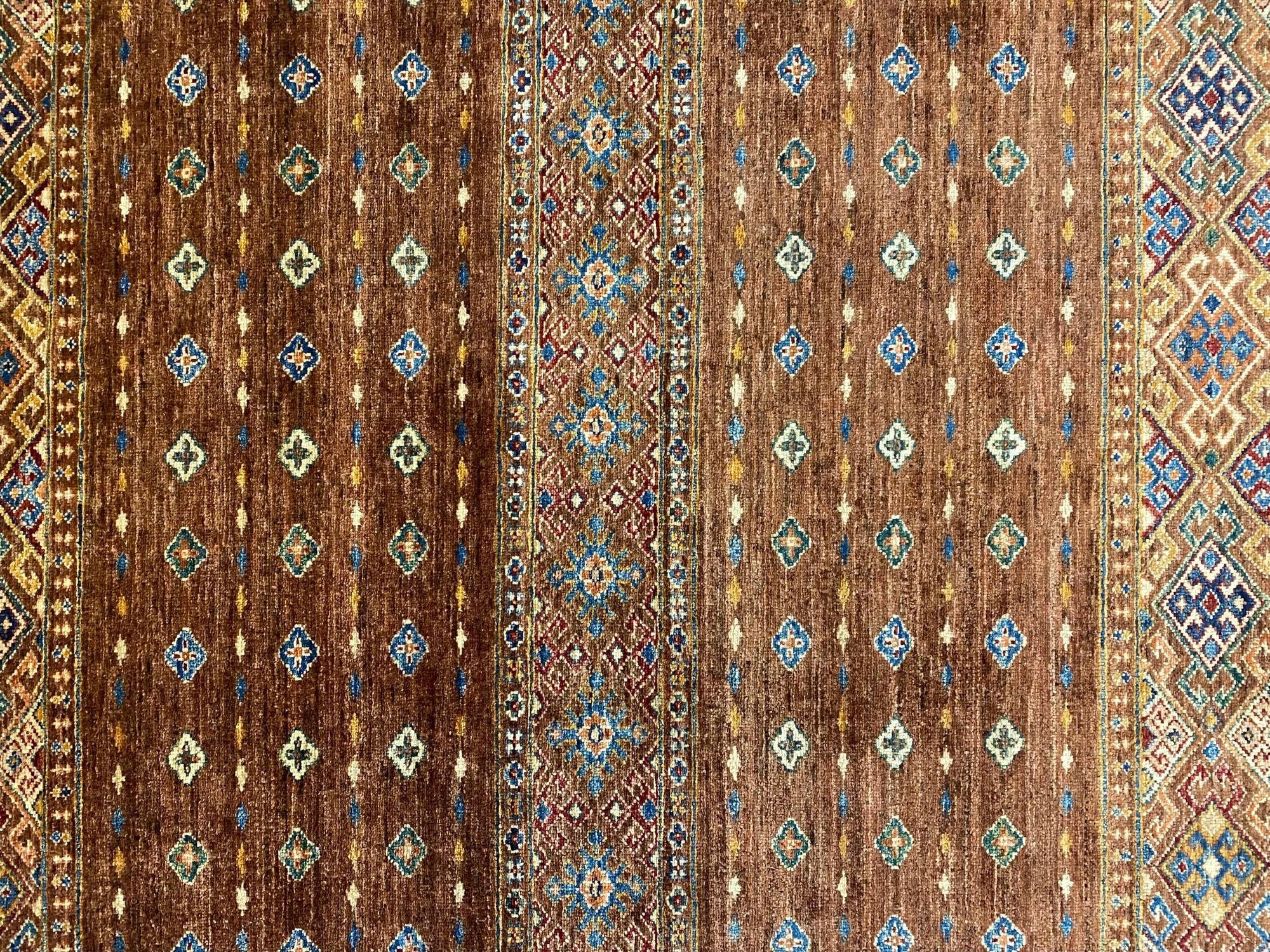 Khurjeen Rug - 238 cm x 177 cm