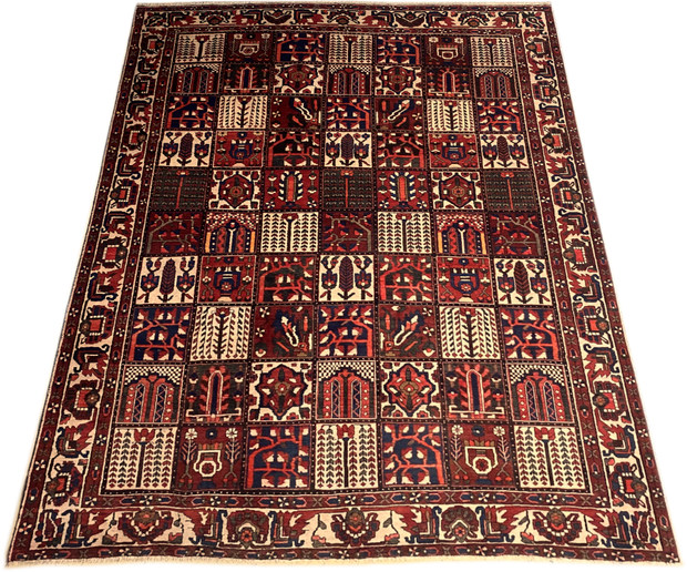 Bakhtiari Rug - 360 cm x 262 cm