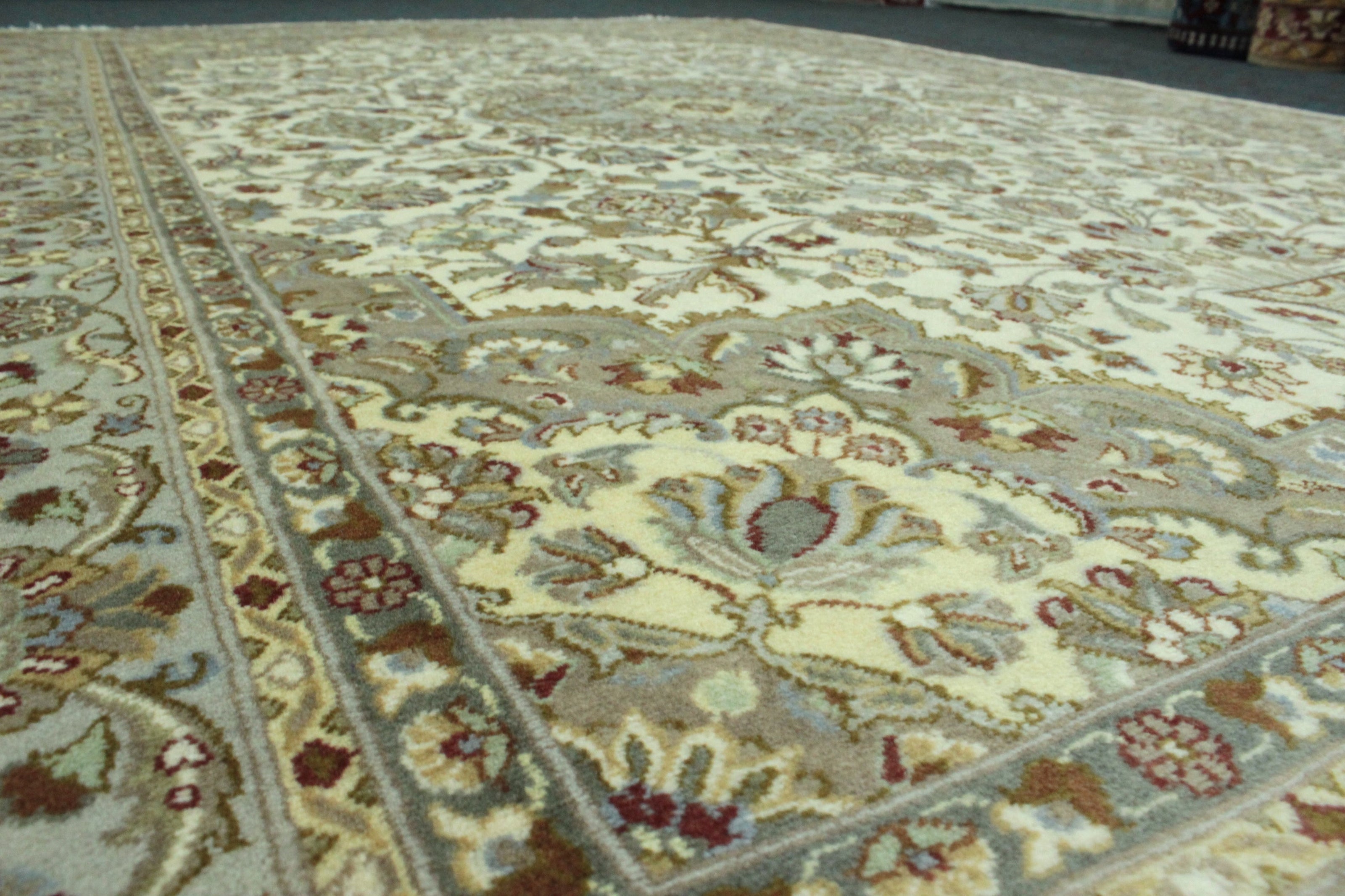 Afshar Rug  - 278 cm x 183 cm