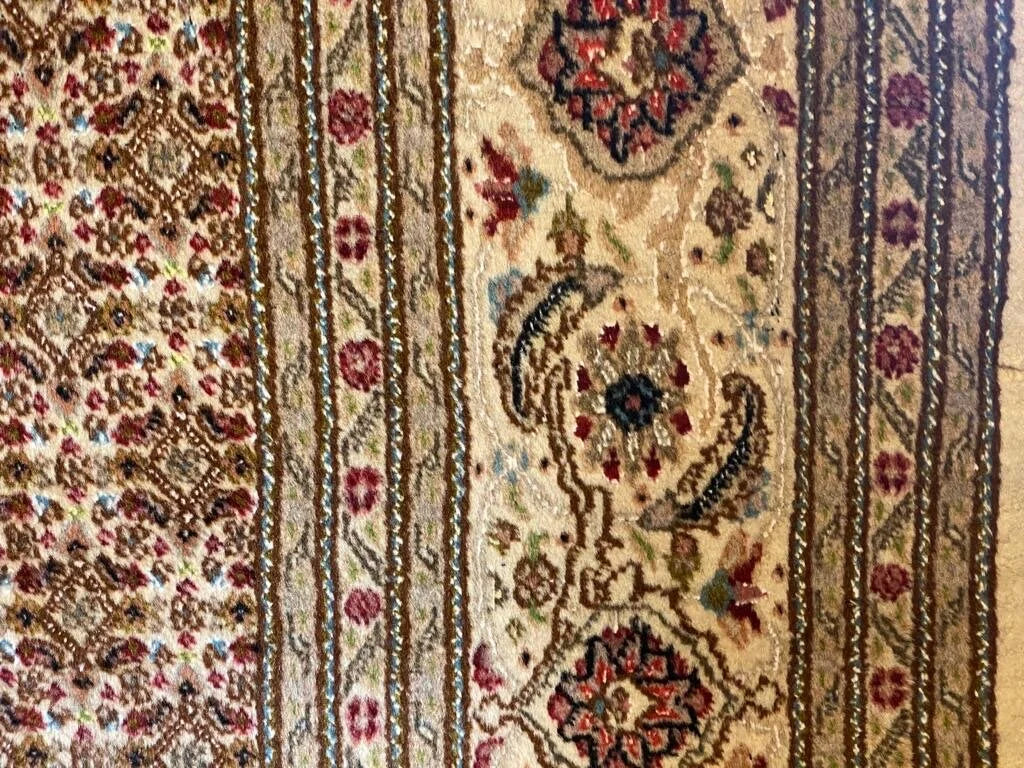 Persian Tabriz Silk and wool rug hand knotted 295cm x 200cm
