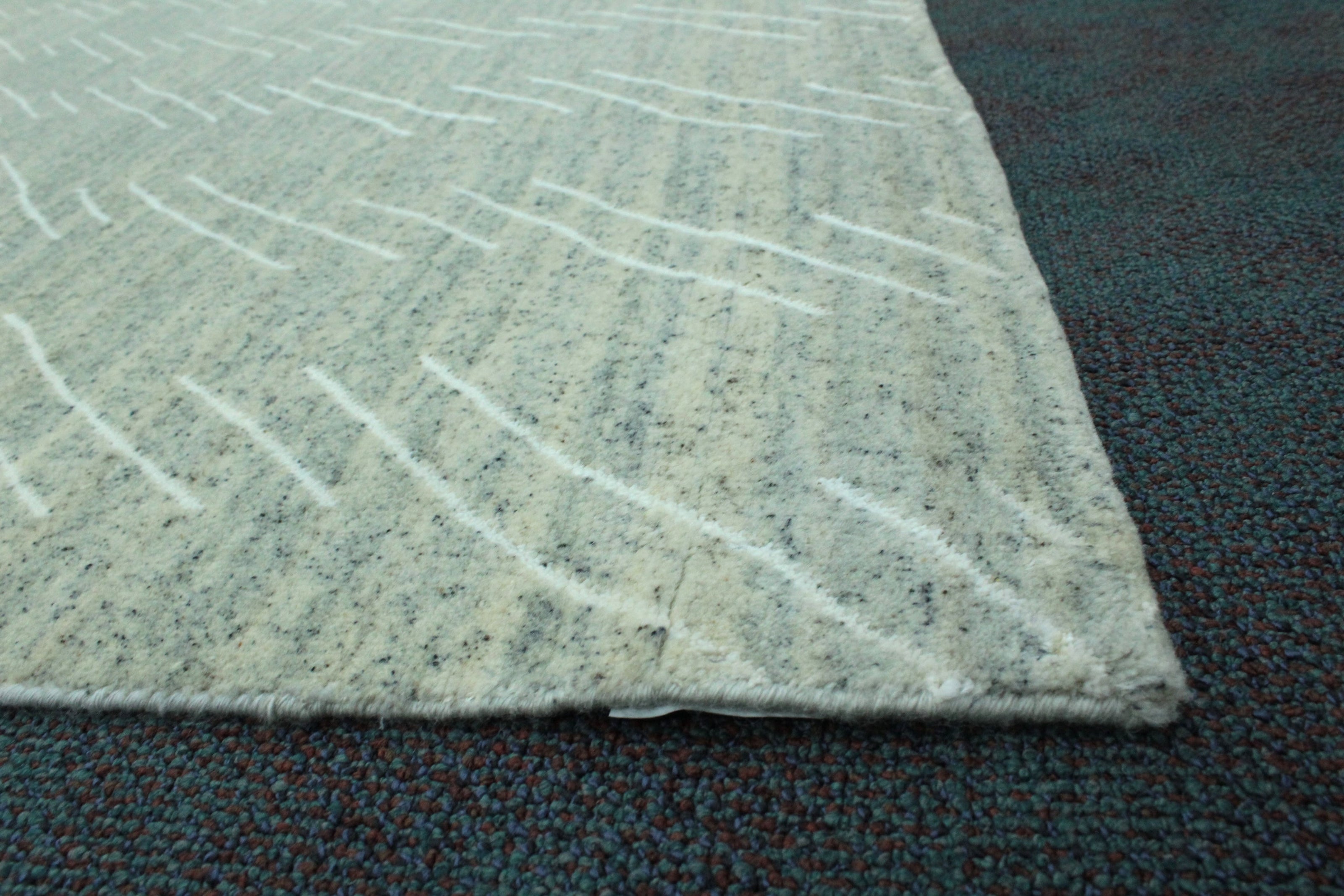 Gabbeh Rug - 275 cm x 176 cm