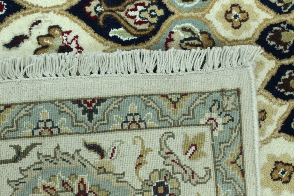 Gumbad Rug - 264 cm x 177 cm