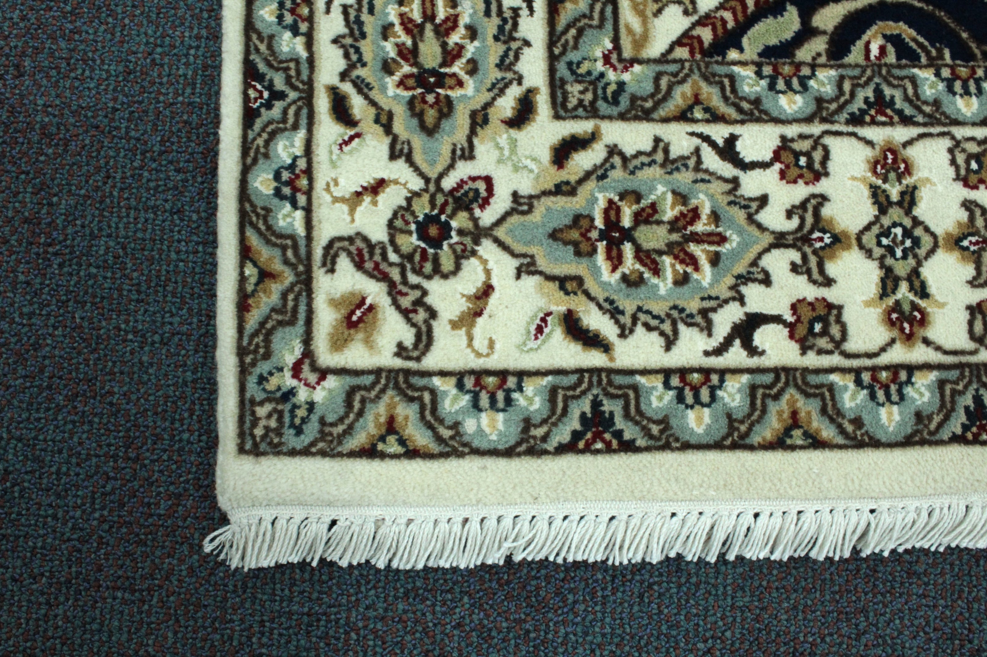 Gumbad Rug - 264 cm x 177 cm