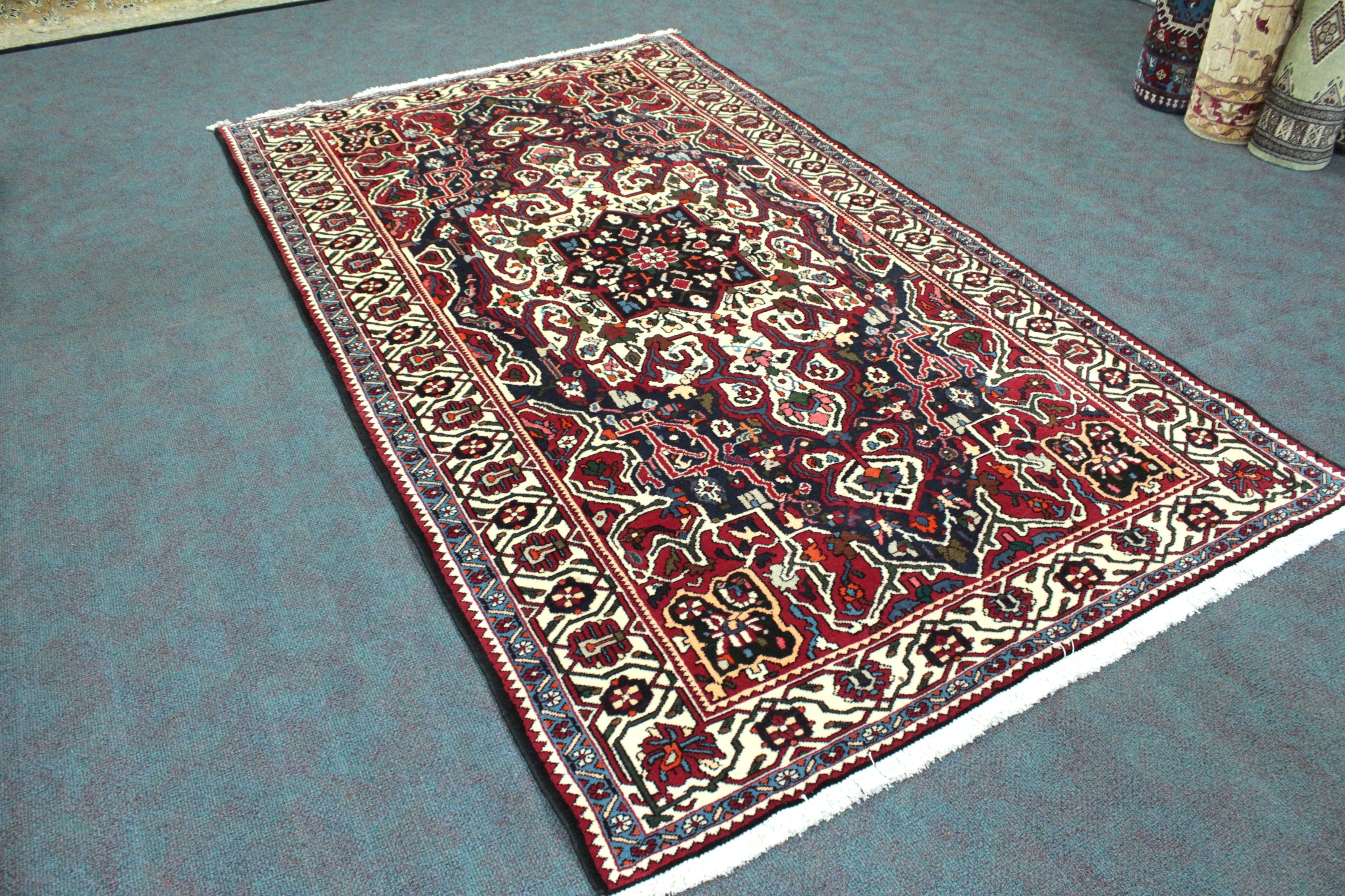 Hamadan Rug  - 293 cm x 168 cm