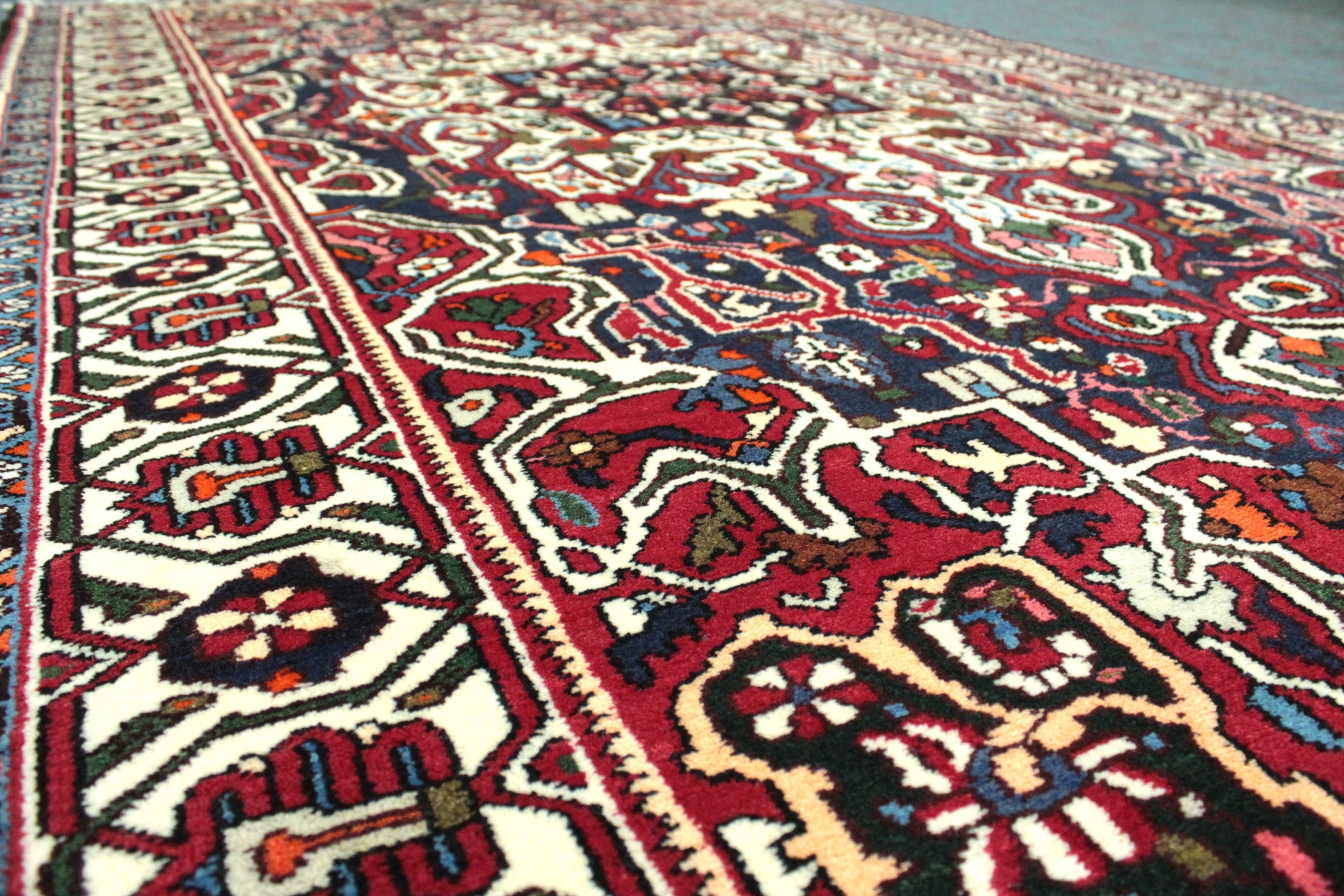 Hamadan Rug  - 293 cm x 168 cm