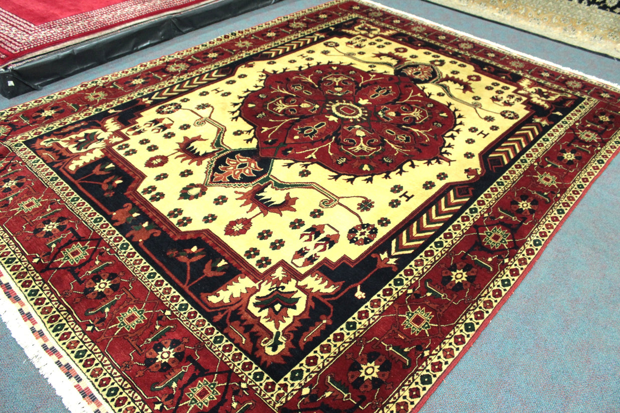 Heriz Rug  - 343 cm x 257 cm