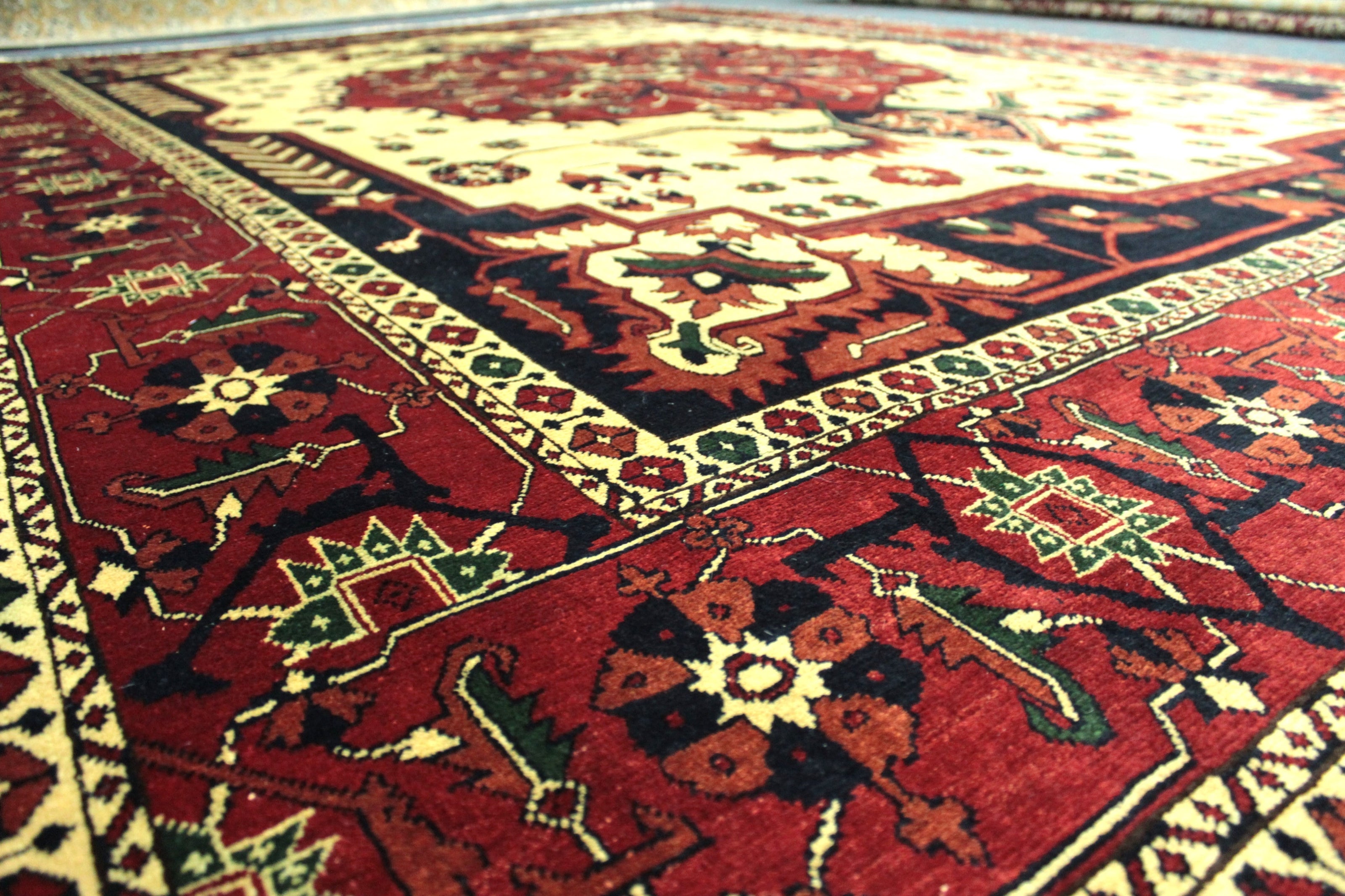 Heriz Rug  - 343 cm x 257 cm