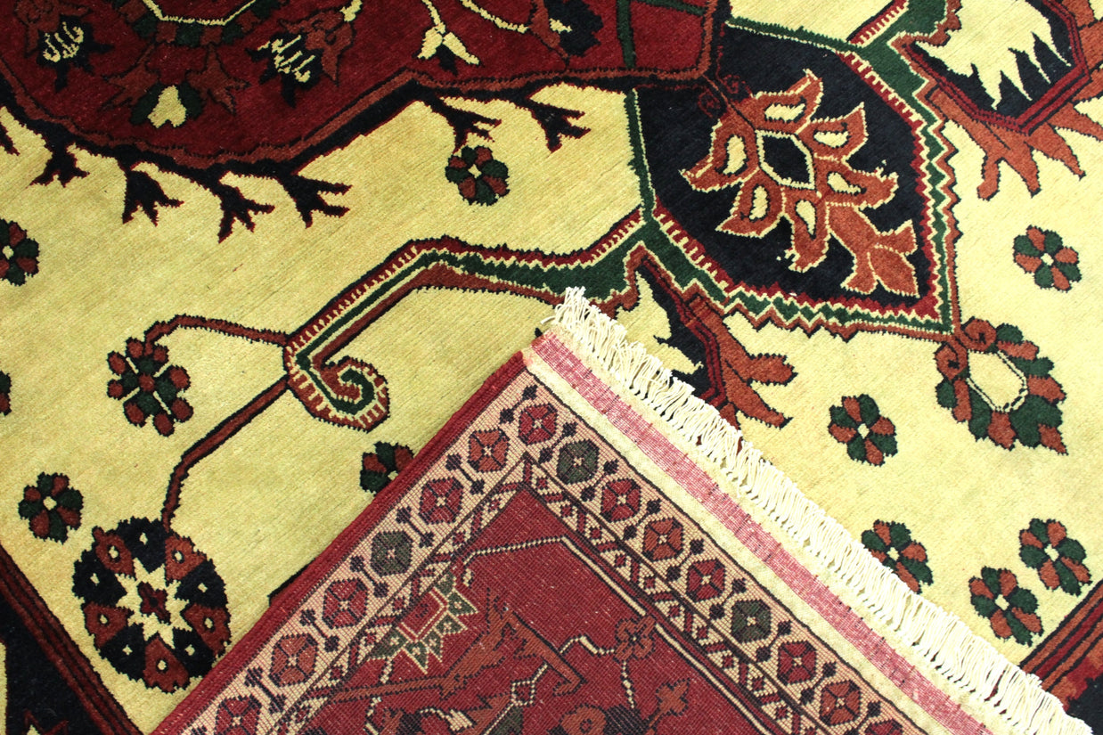 Heriz Rug  - 343 cm x 257 cm