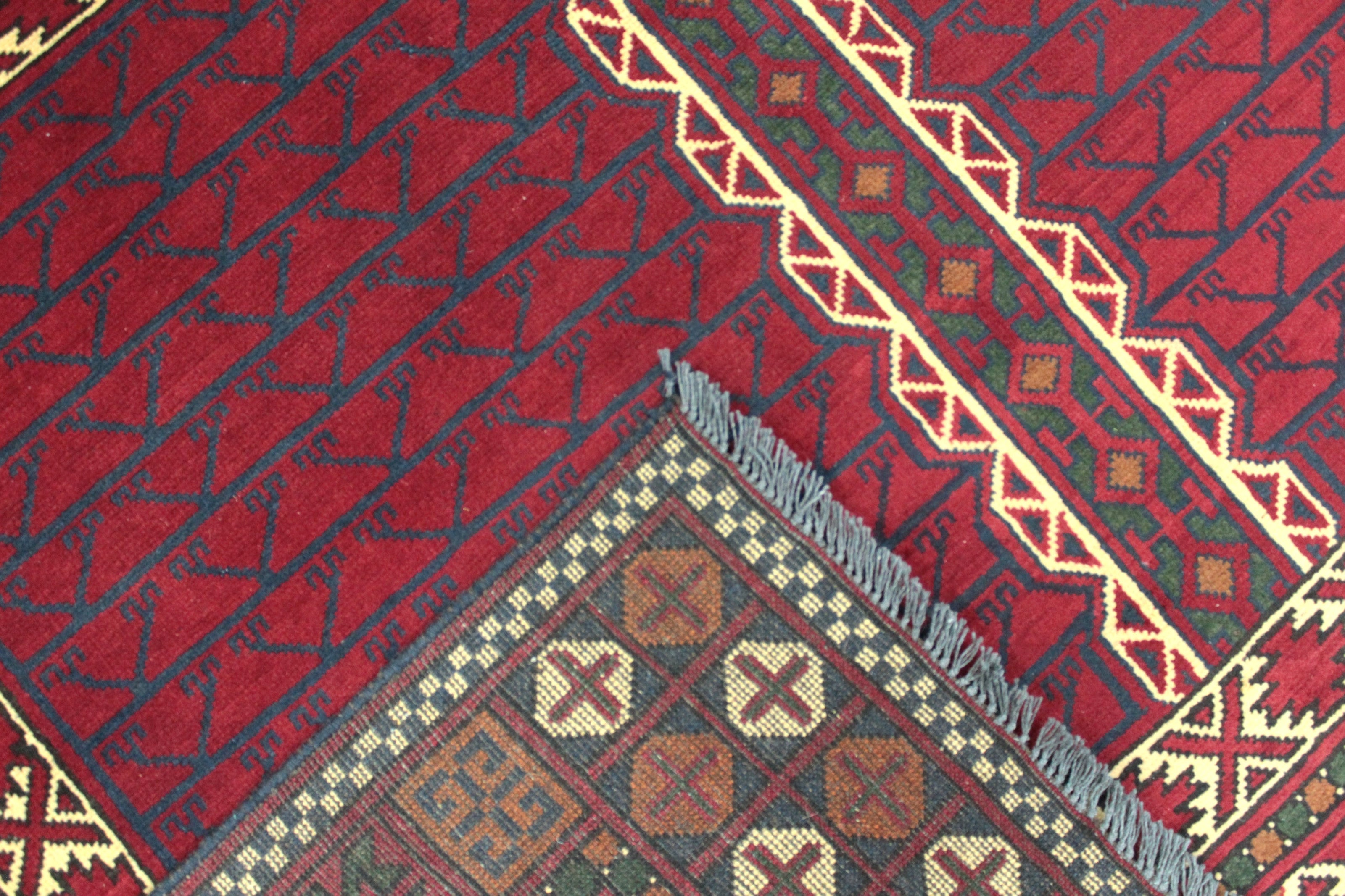 Hatchlu Rug  - 297 cm x 211 cm