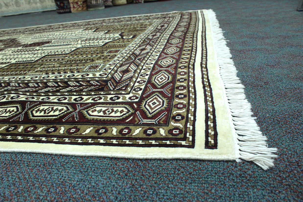 Kashmiri Rug  - 281 cm x 207 cm