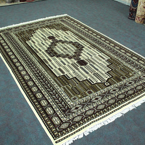 Kashmiri Rug  - 281 cm x 207 cm