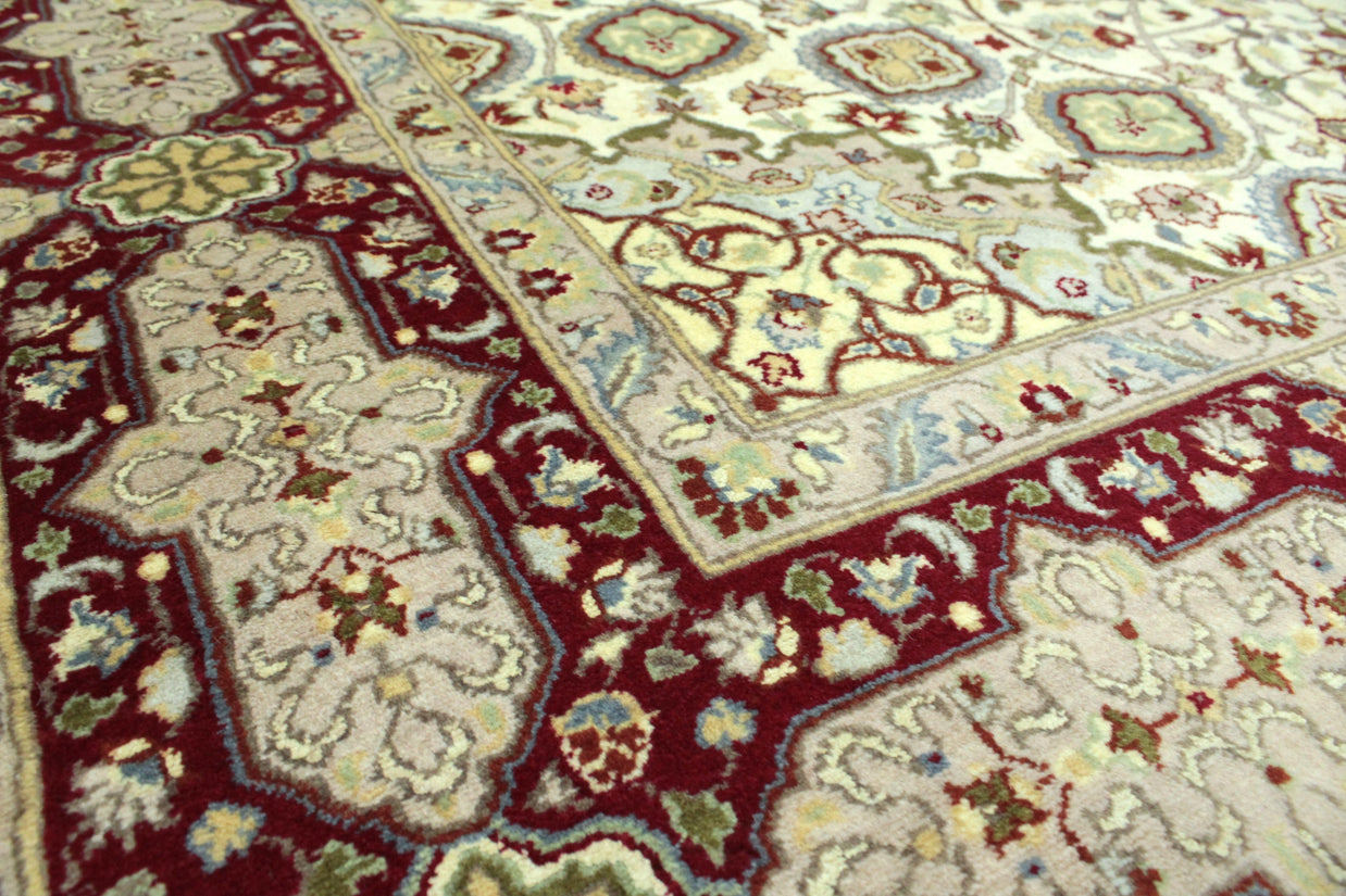 Kashmiri Rug  - 299 cm x 189 cm