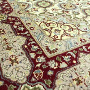 Kashmiri Rug  - 299 cm x 189 cm