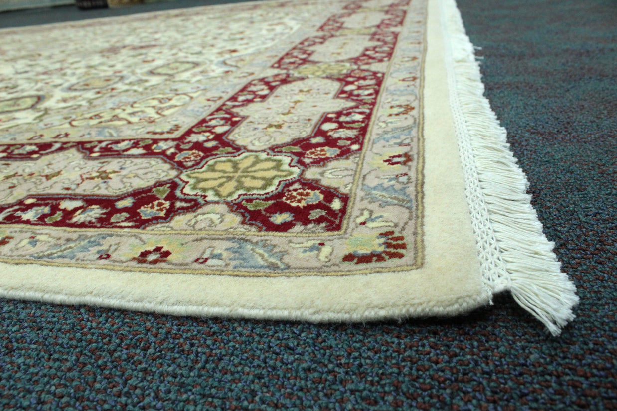 Kashmiri Rug  - 299 cm x 189 cm