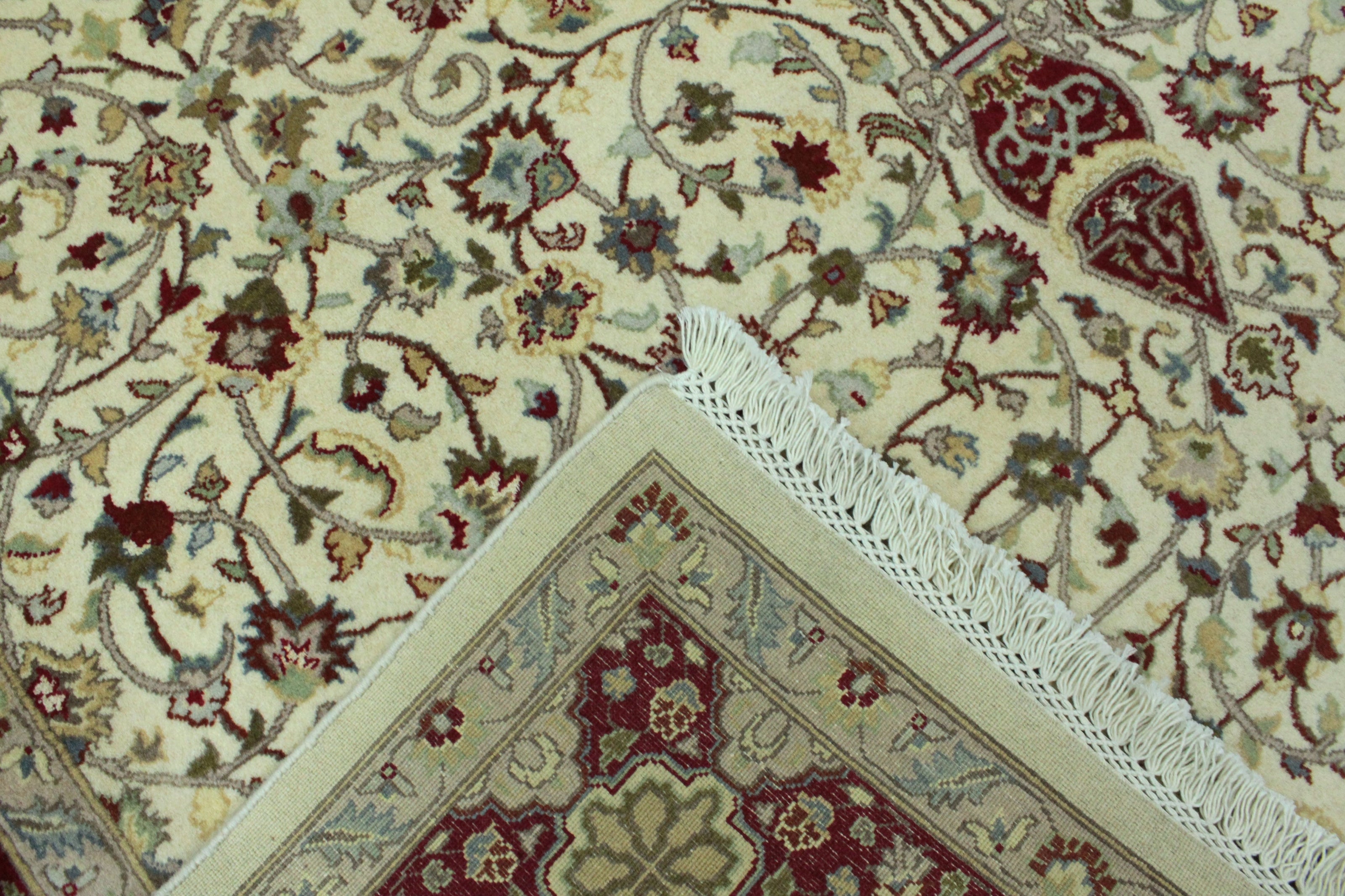 Kashmiri Rug  - 299 cm x 189 cm