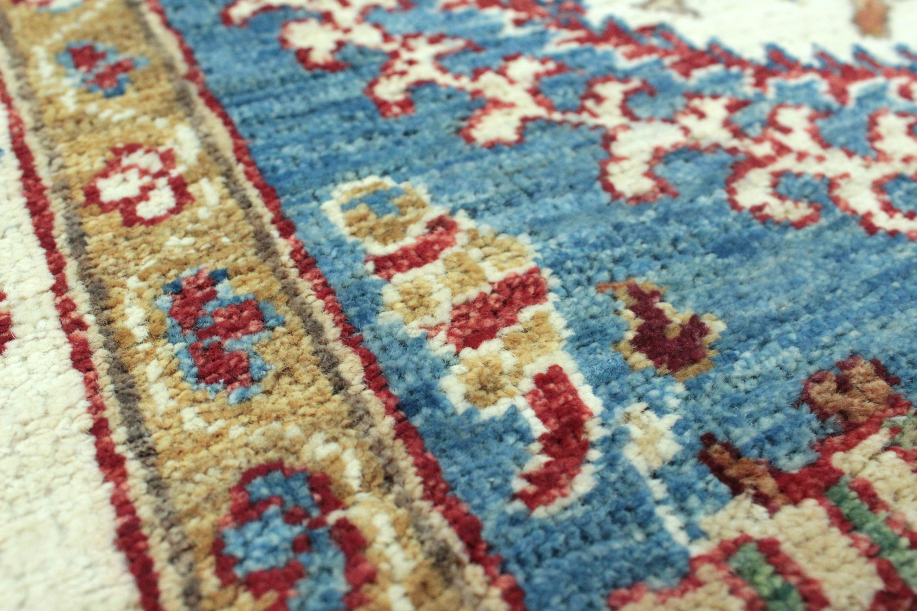 Khurjeen Rug  - 308 cm x 194 cm