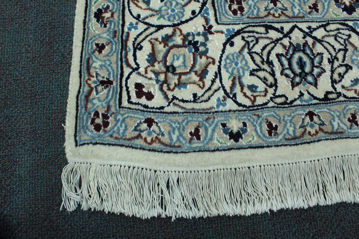 Nain Rug  - 300 cm x 200 cm