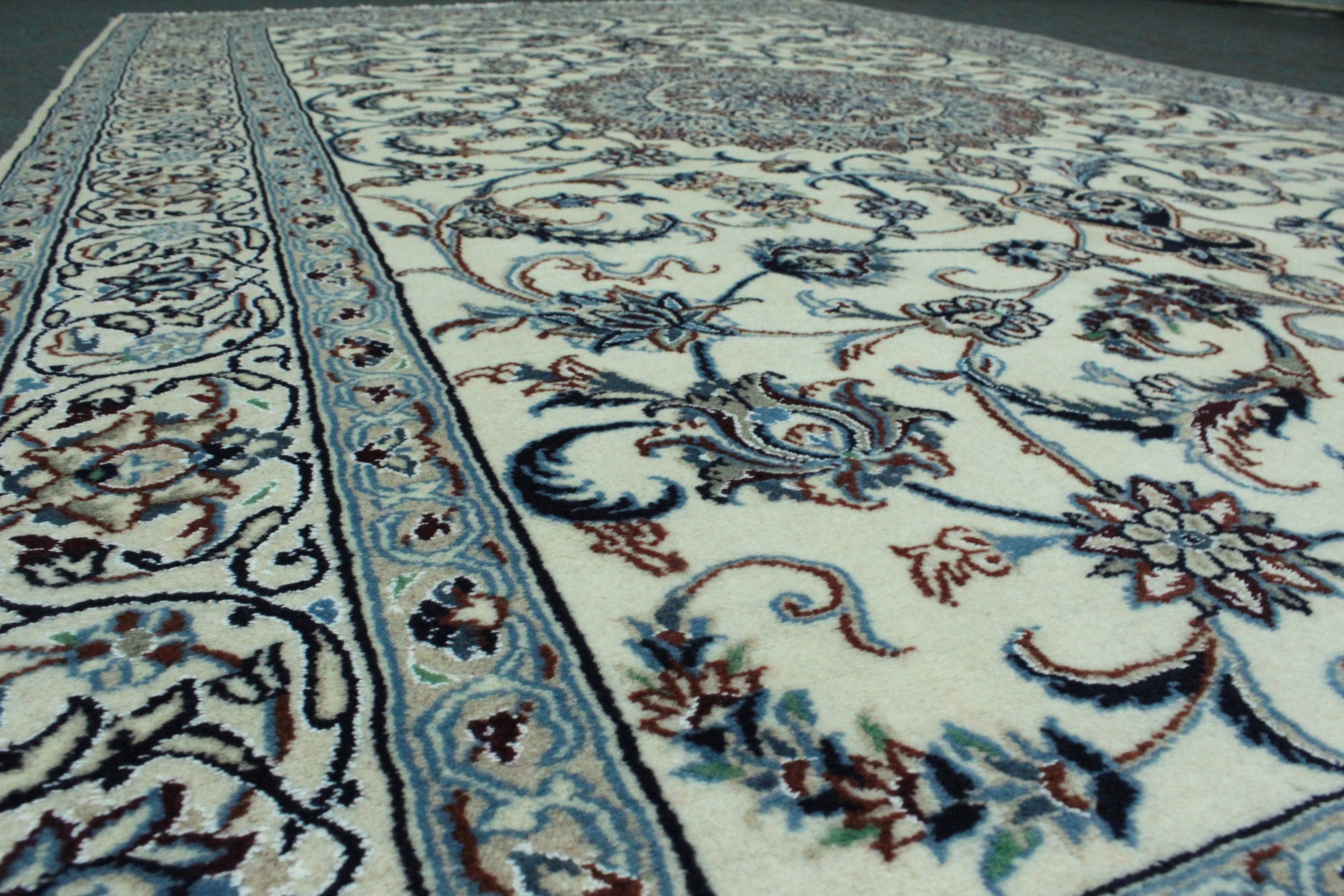 Nain Rug  - 300 cm x 200 cm