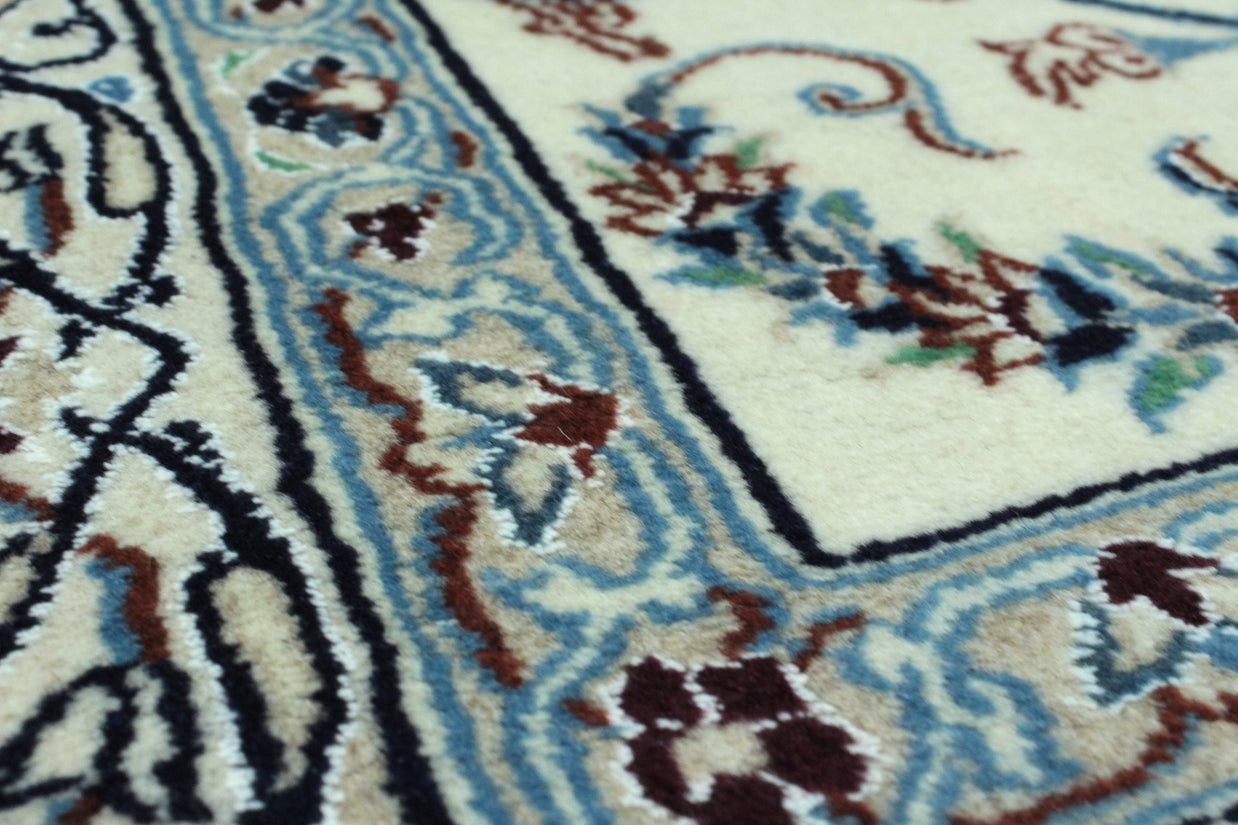 Nain Rug  - 300 cm x 200 cm