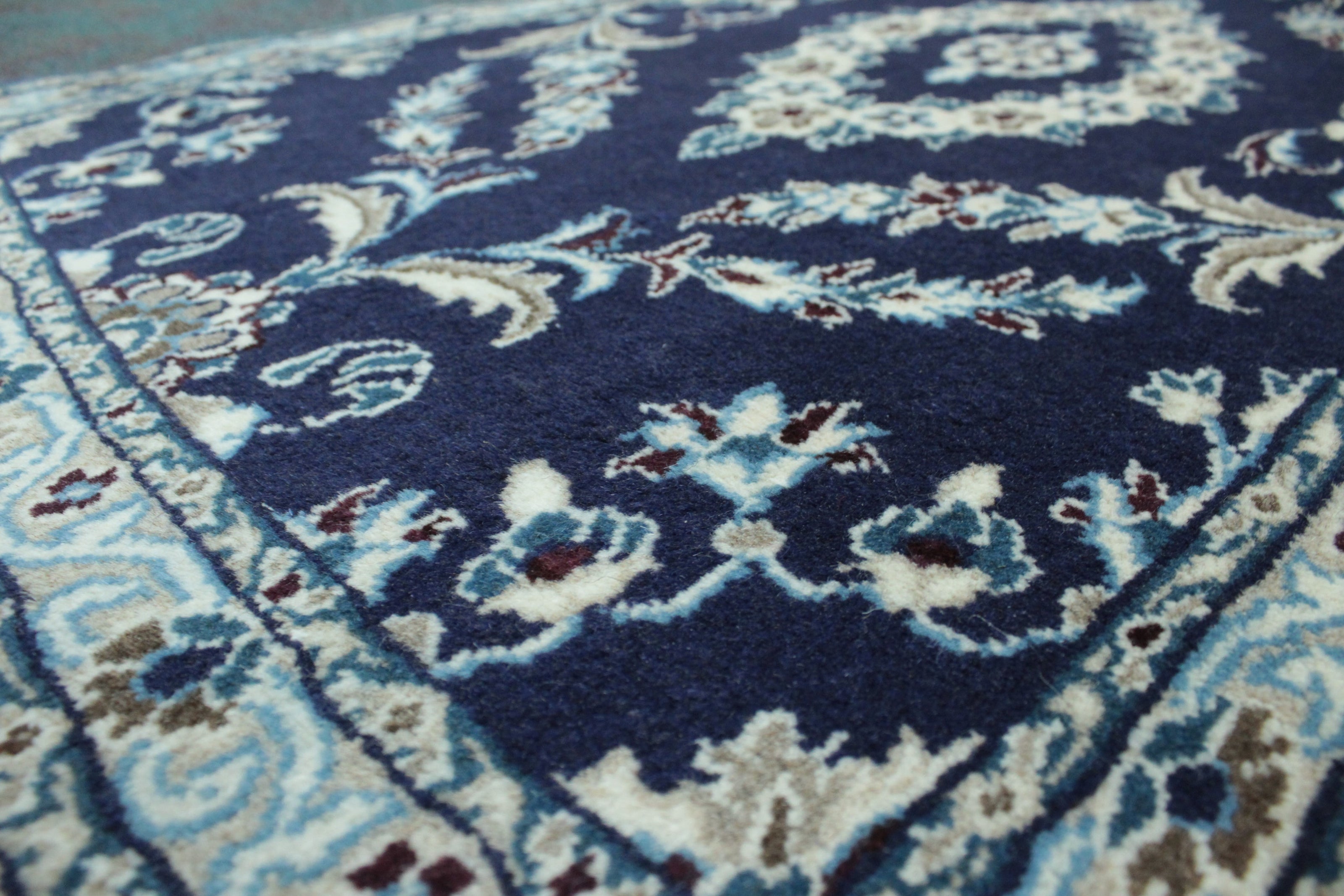 Nain Rug  - 300 cm x 68 cm