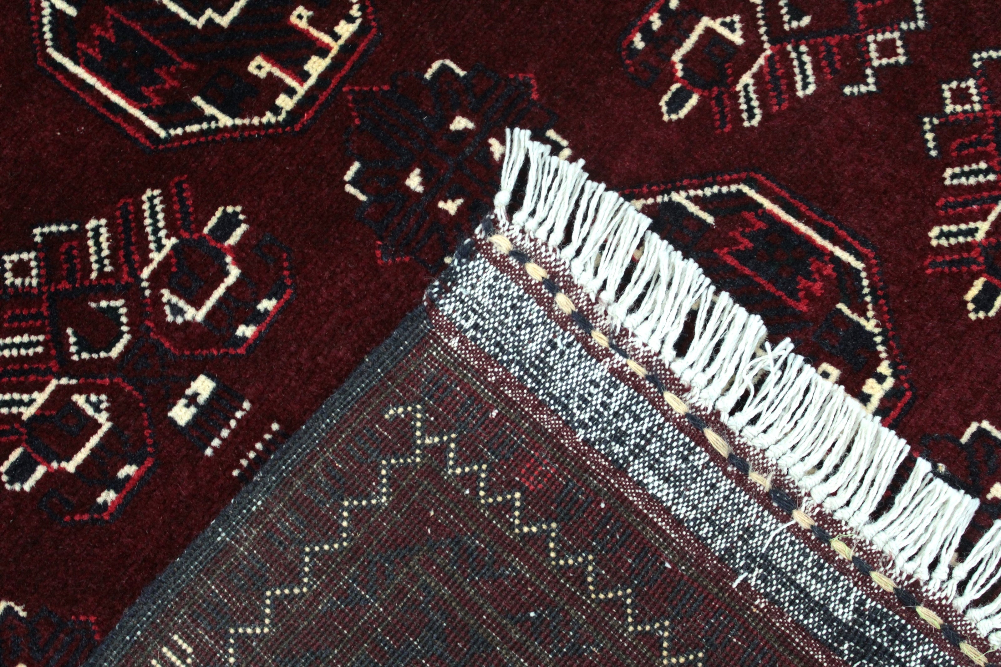 Roshnai Rug  - 290 cm x 204 cm