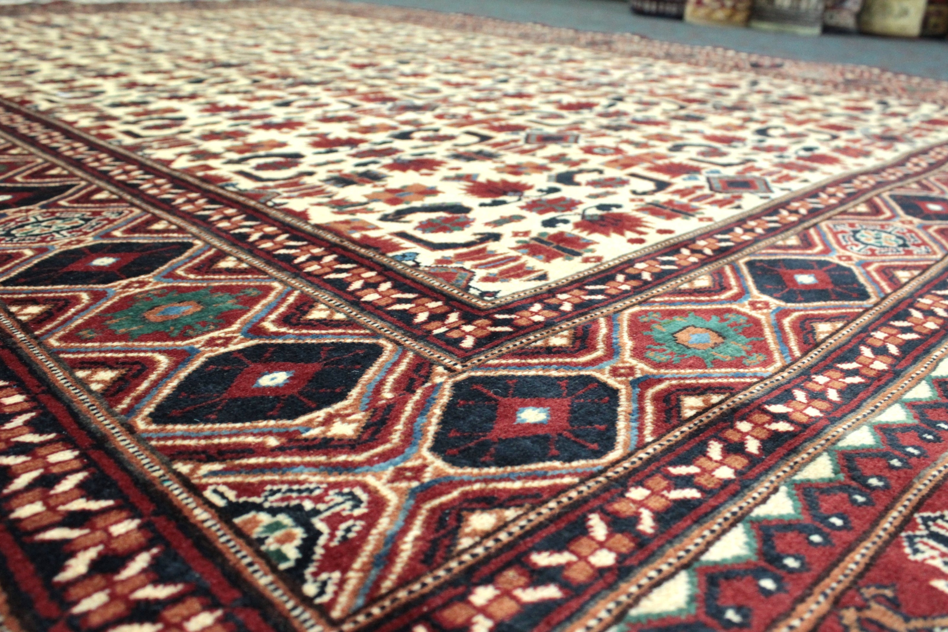 Shakh Rug  - 288 cm x 196 cm