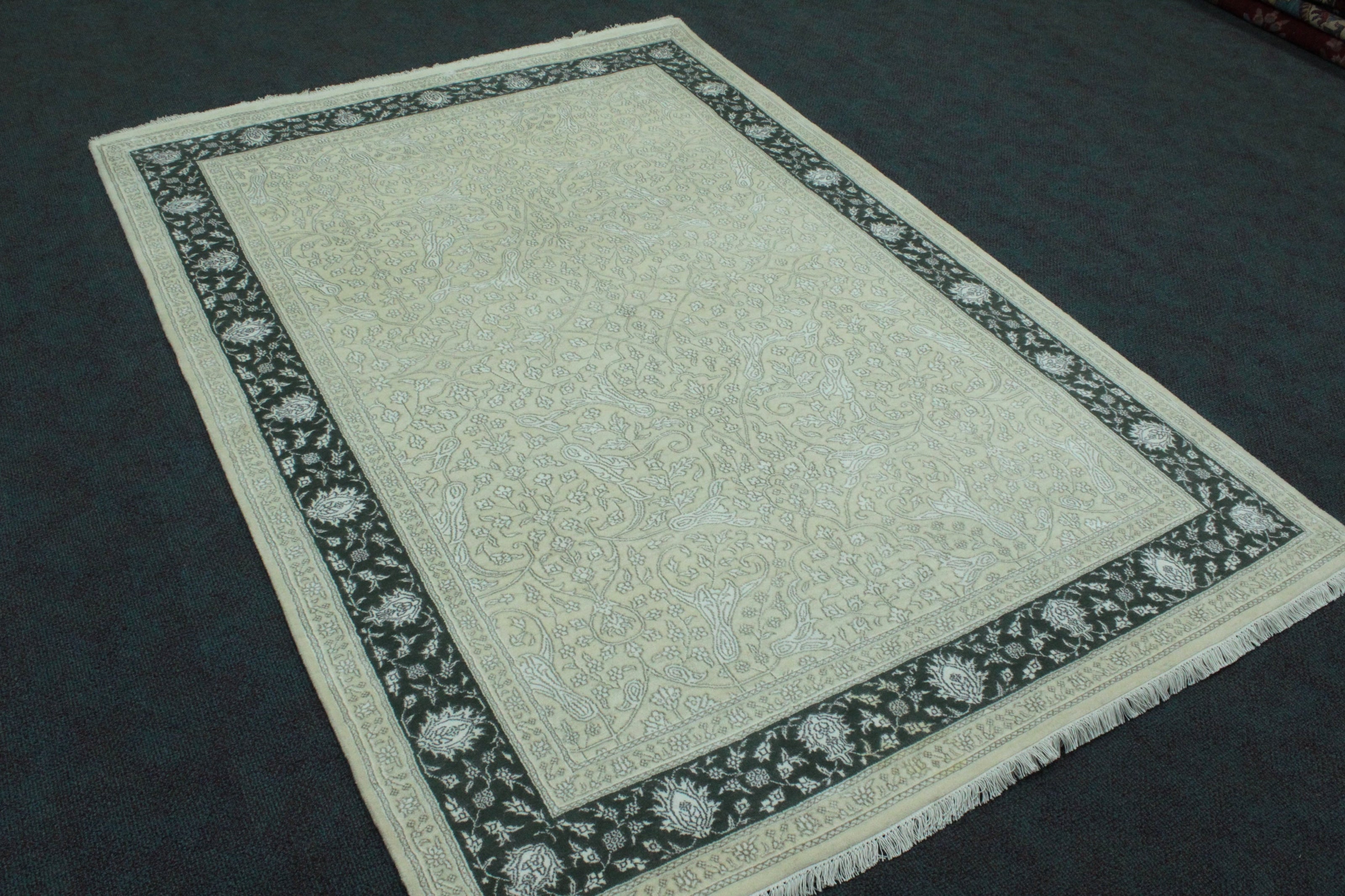 Ziegler Rug - 240 cm x 167 cm